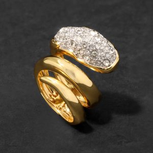 Solanales Crystal Coiled Pebble Ring